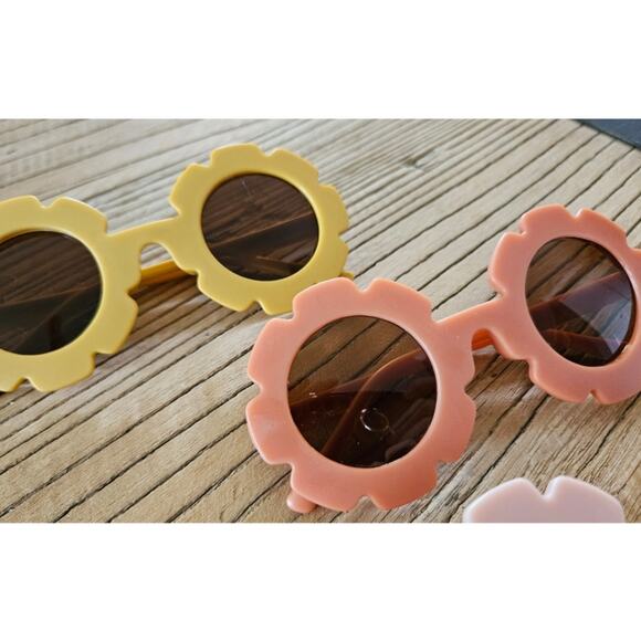 Girls Flower Neutral Pinks and Orange Sunglasses Bundle New - Picture 3 of 4